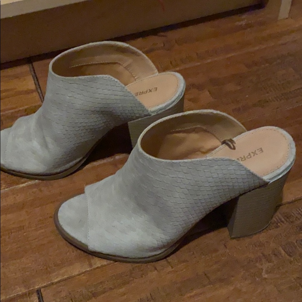 Express shoes